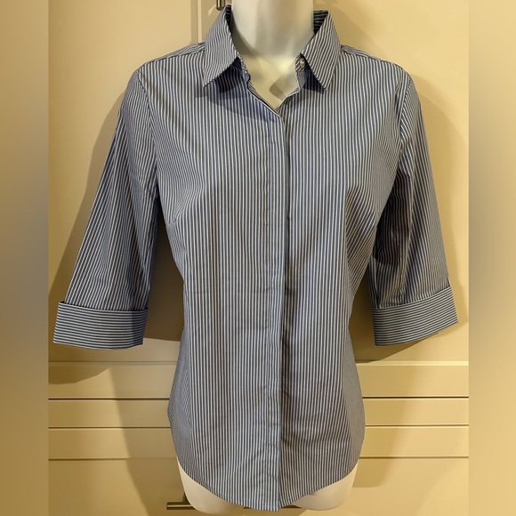 Set of 2 Liz Claiborne Stretch Blouses - Picture 2 of 11